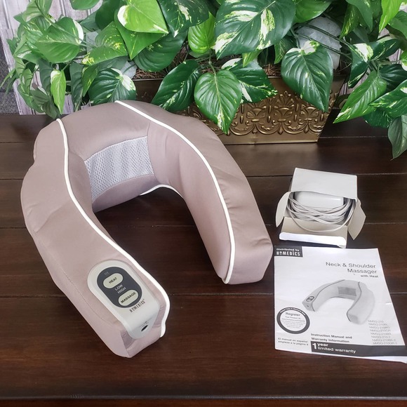 HOMEDICS - Vibrating Neck & Shoulder Massager w/Heat - Picture 2 of 6